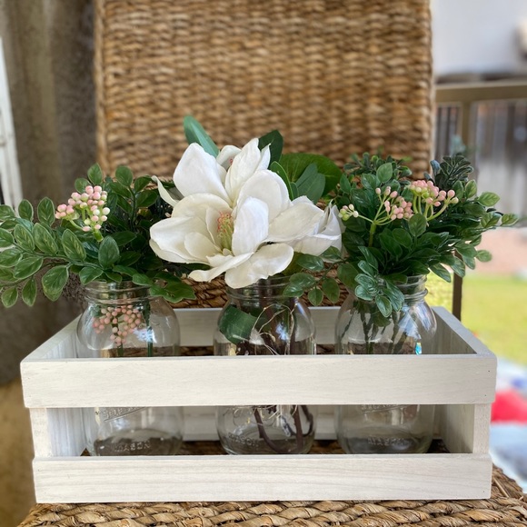 Beautiful Farmhouse Mason Jar Centerpiece - Picture 2 of 4